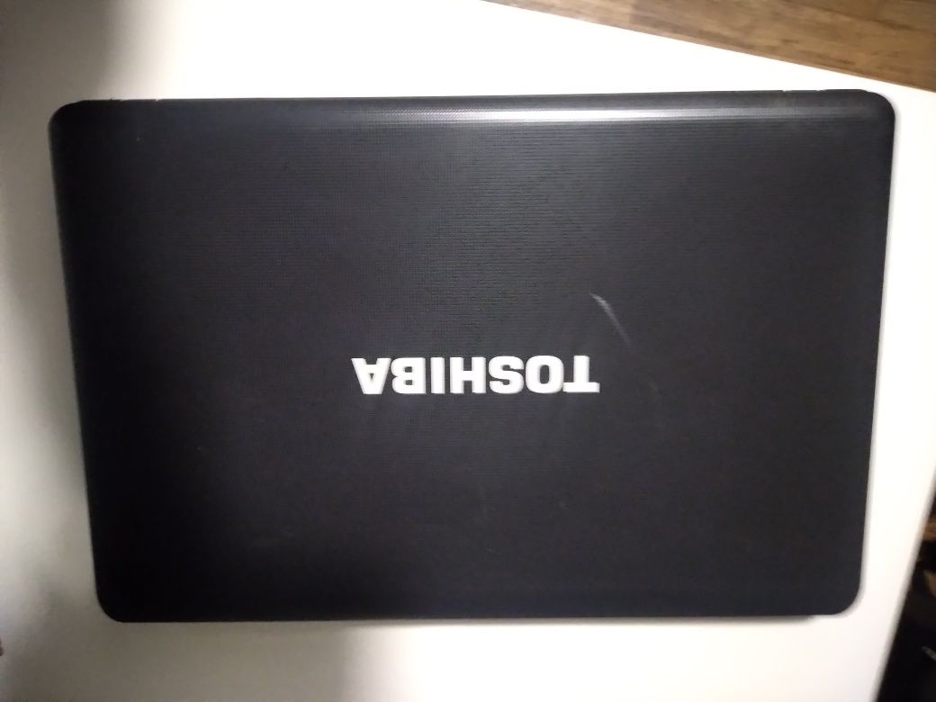 Laptop toschiba SPRAWNY
