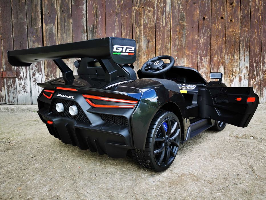 Samochód MASERATI GT 4x4 Auto AKUMULATOR Motor Elektryczny RC 2 DZIECI