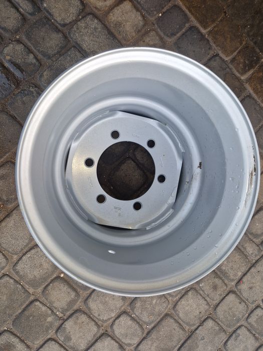 Felga 13.00-15.5 et-70 na opone 400/60-15.5 prasa