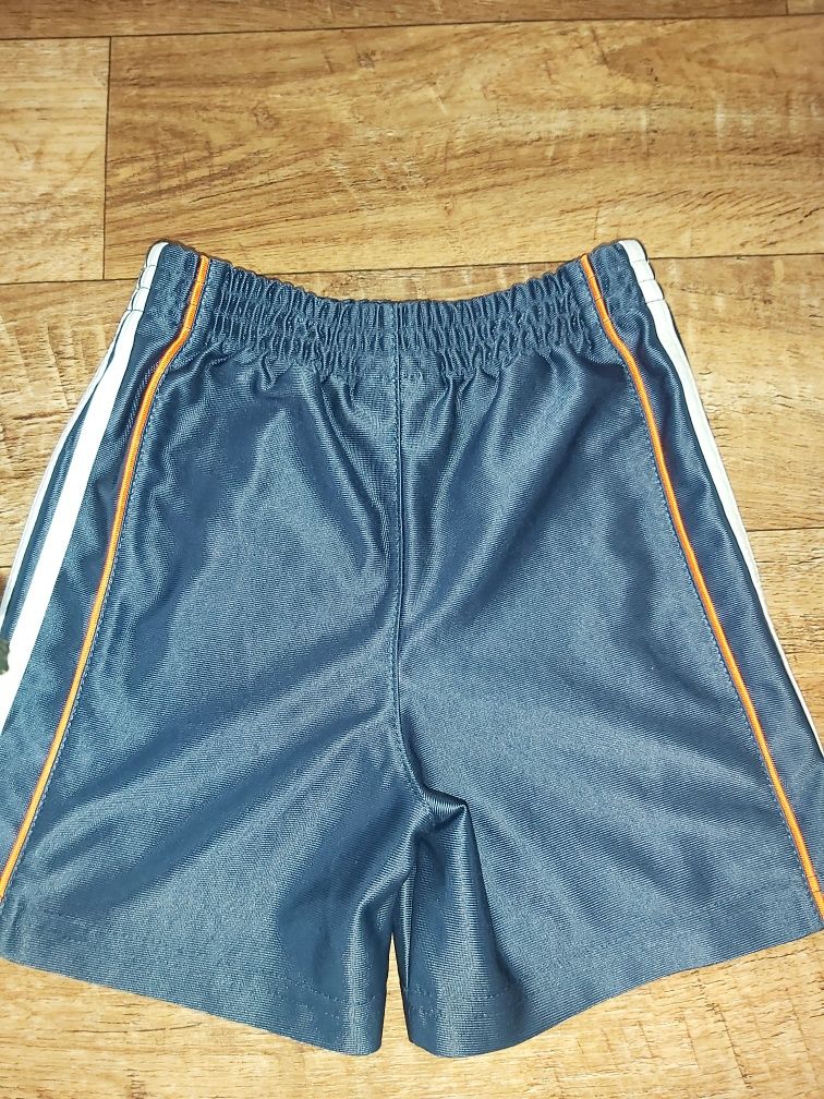 Spodenki adidas wiek 2lata