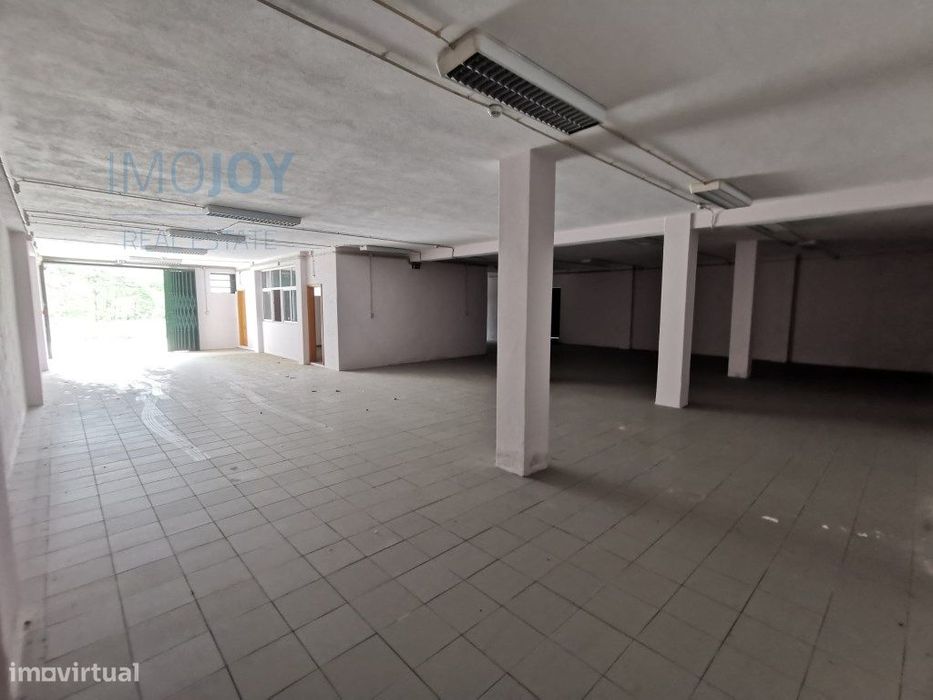 Armazém para Arrendamento em São Félix da Marinha