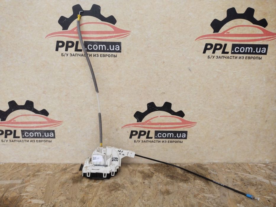 Mercedes Sprinter W906 06-18 Замок двери передний правый 4 pin