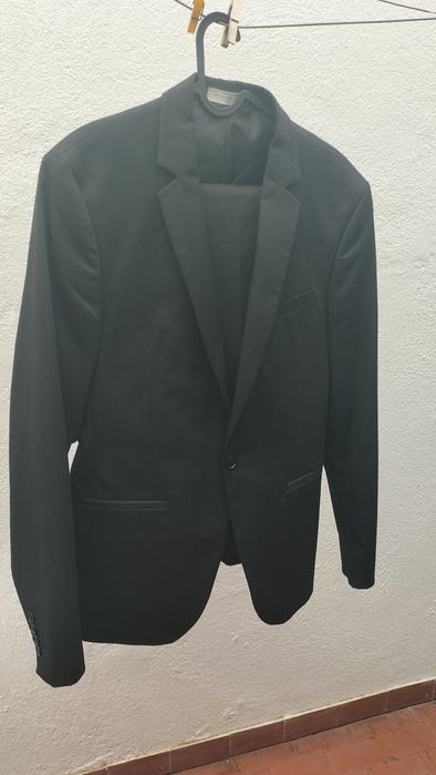 Fato preto de Homem da Zara