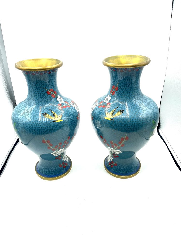 Par de jarras cloisonné azul com desenhos