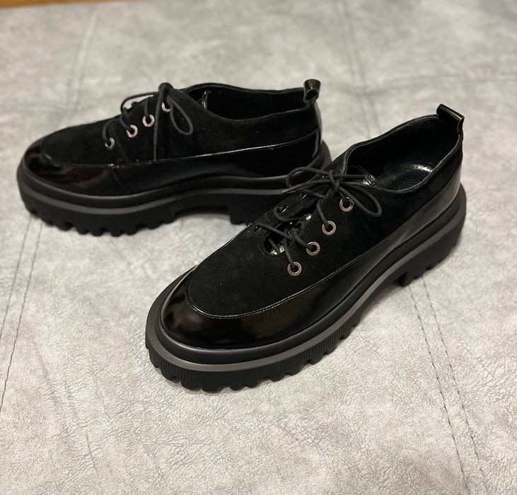 Жіночі шкіряні лофери