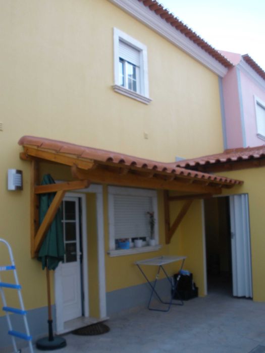 Moradia T4 com Garagem ,Sótão, Quintal e Terraço