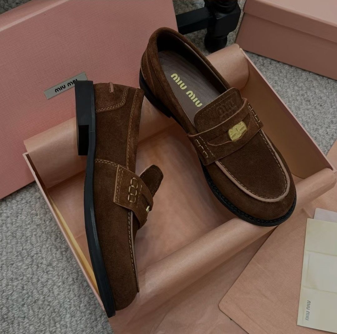 Mokasyny Miu Miu