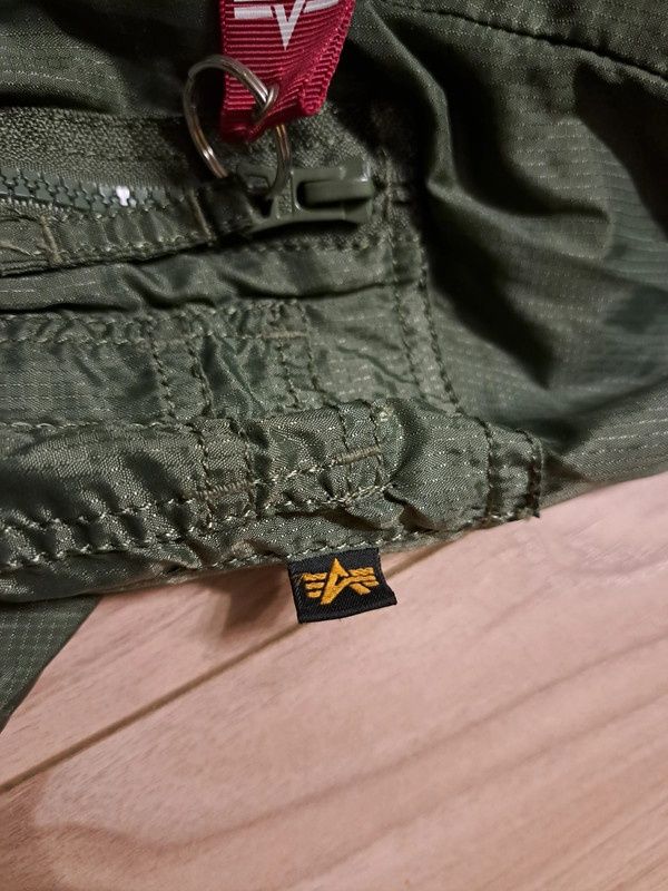 Kurtka Alpha Industries Bomber
S·Bardzo dobry·Alpha Industries
180,00