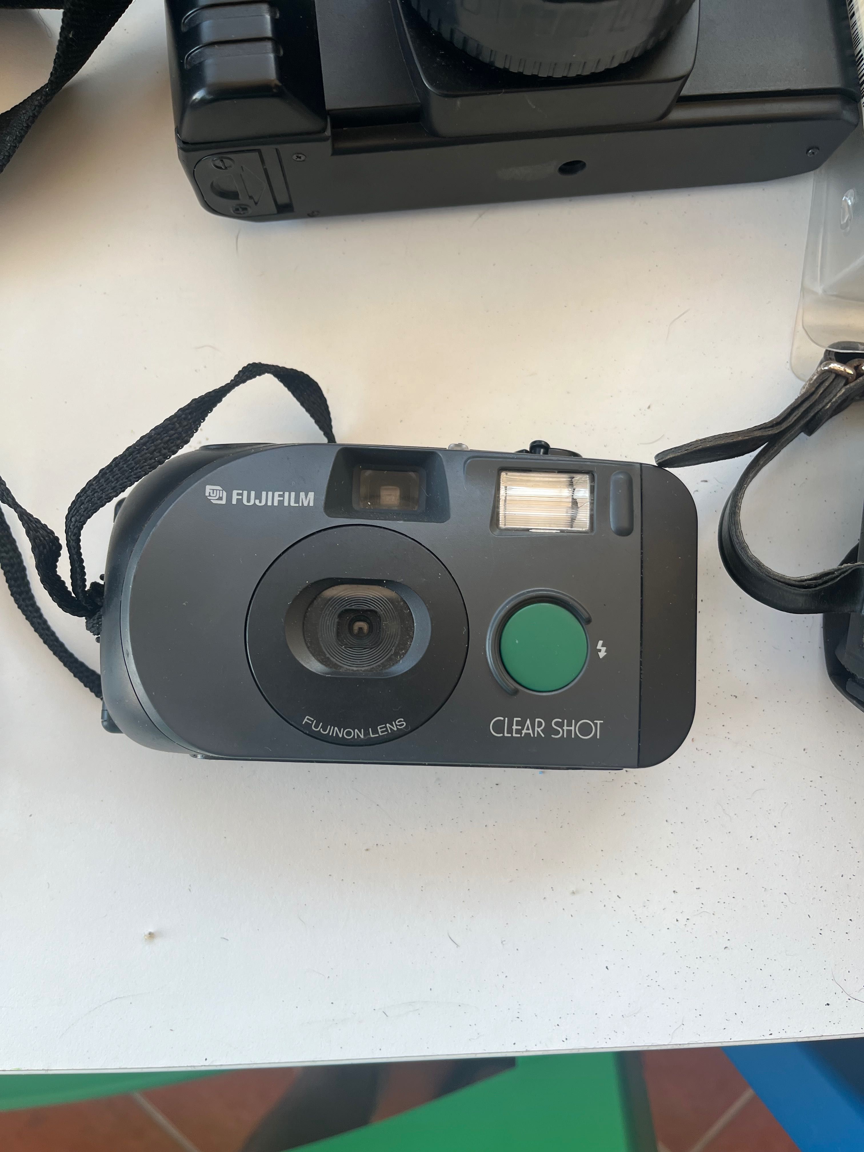 Câmeras fotográficas e câmera de filmar