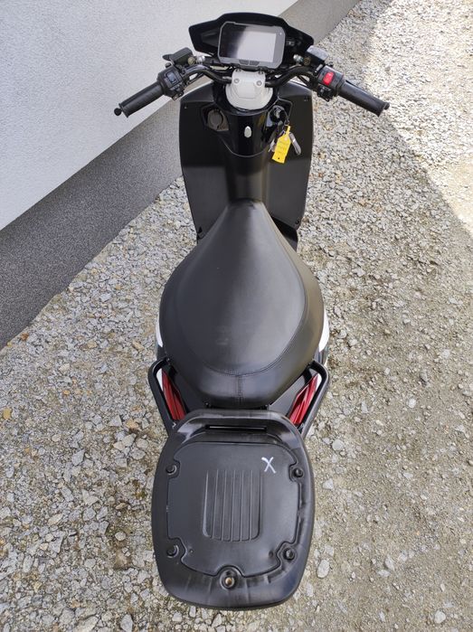 Piaggio one active 2022r pełny elektryk