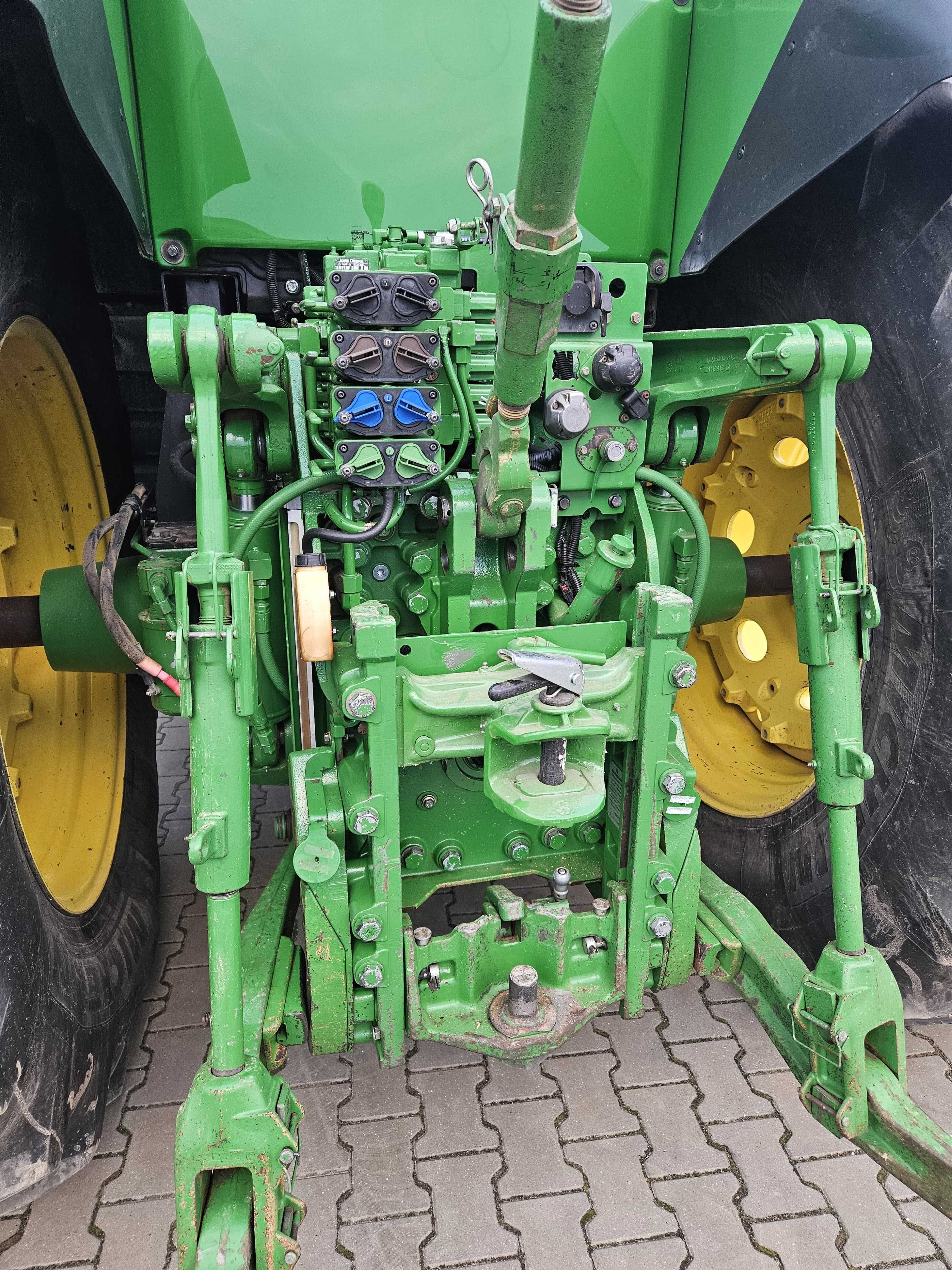 Ciągnik Rolniczy John Deere 7230r Silnik 9l AutoPower