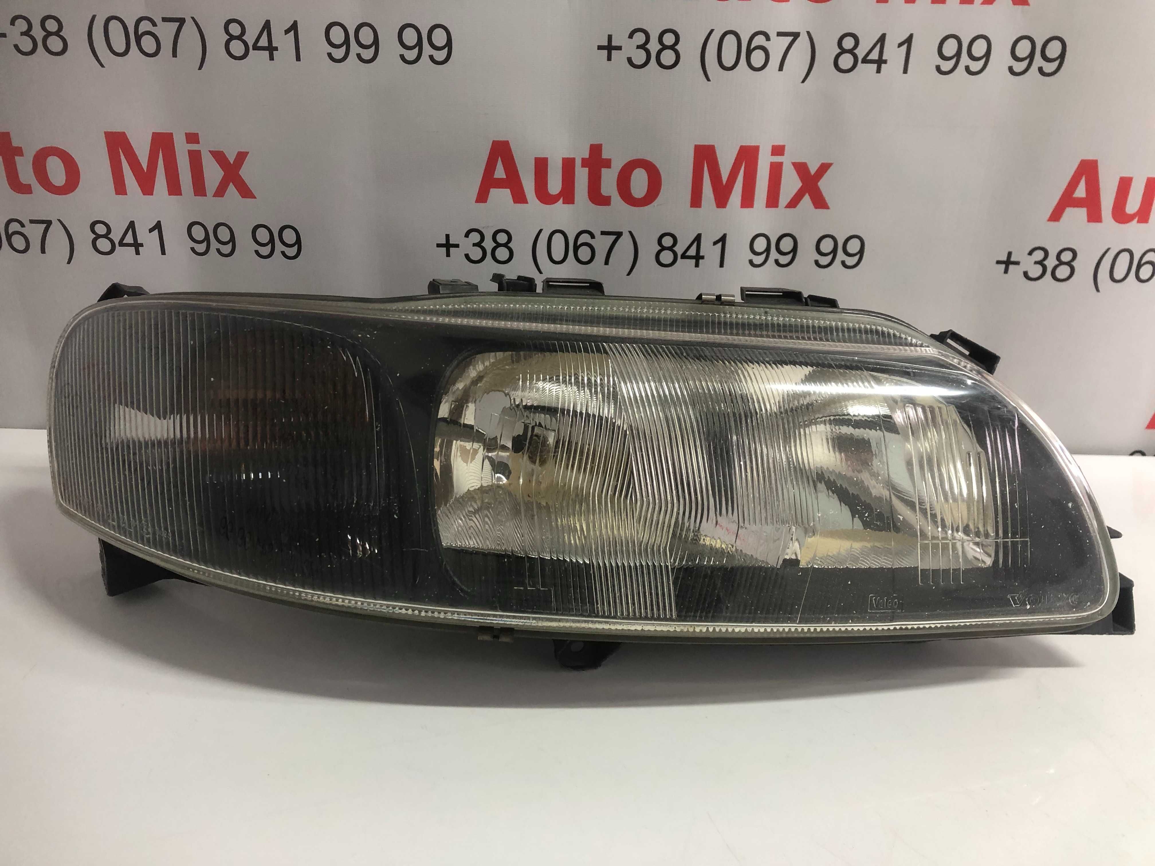 Volvo V70 8620687 фара права