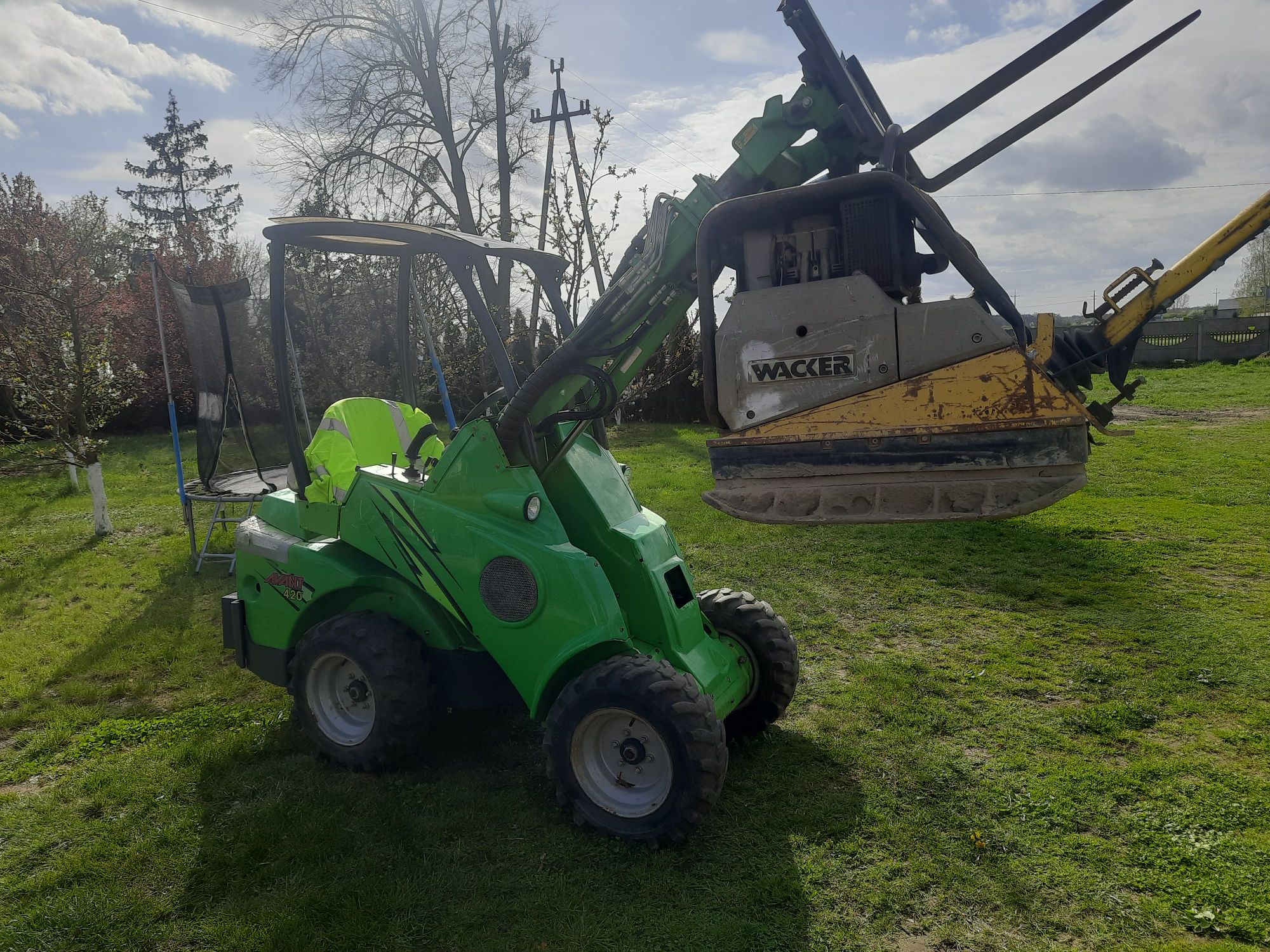 Avant 420 ladowarka teleskopowa jak weidemann jcb ukladarka do kostki