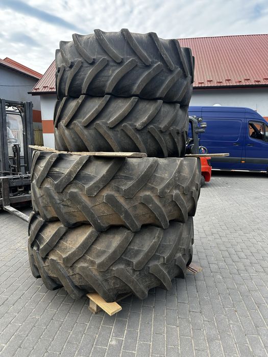 Komplet opony do ciągnika rolniczego