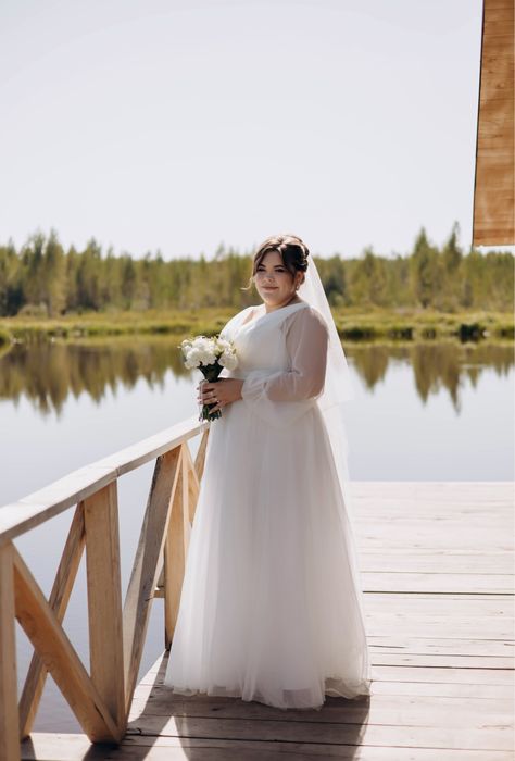 Продам весільну сукню