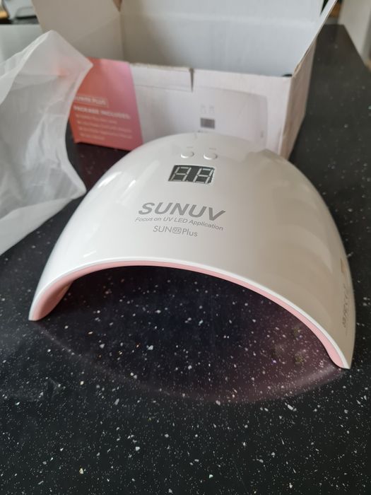 SUNUV SUN9X Plus 2-in-1 UV LED Nail Lamp.