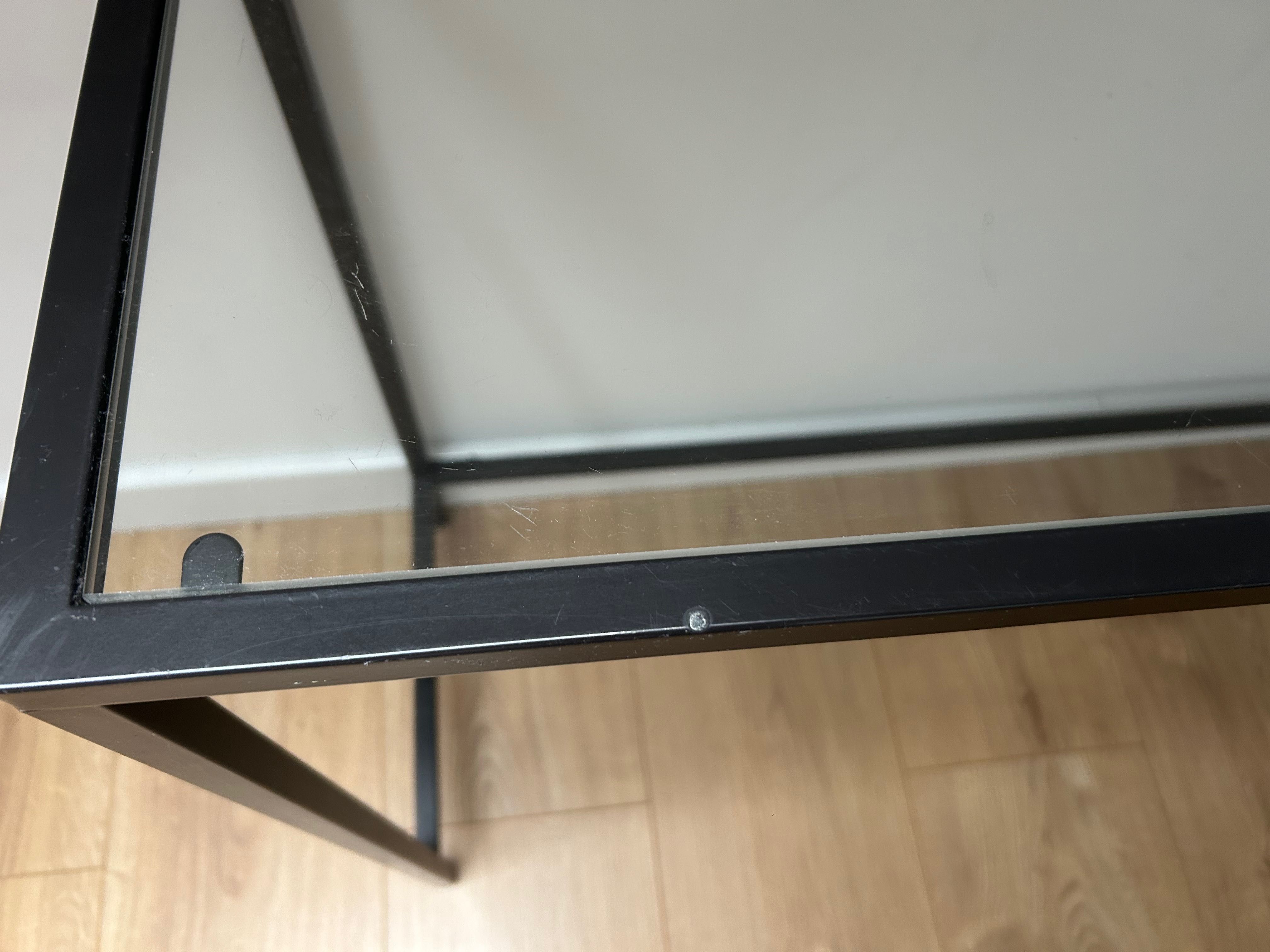 Szklane biurko ikea