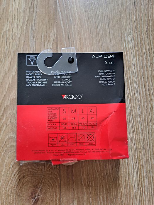 Stringi damskie Atlantic Arcado, rozmiar M, czarne i fioletowe