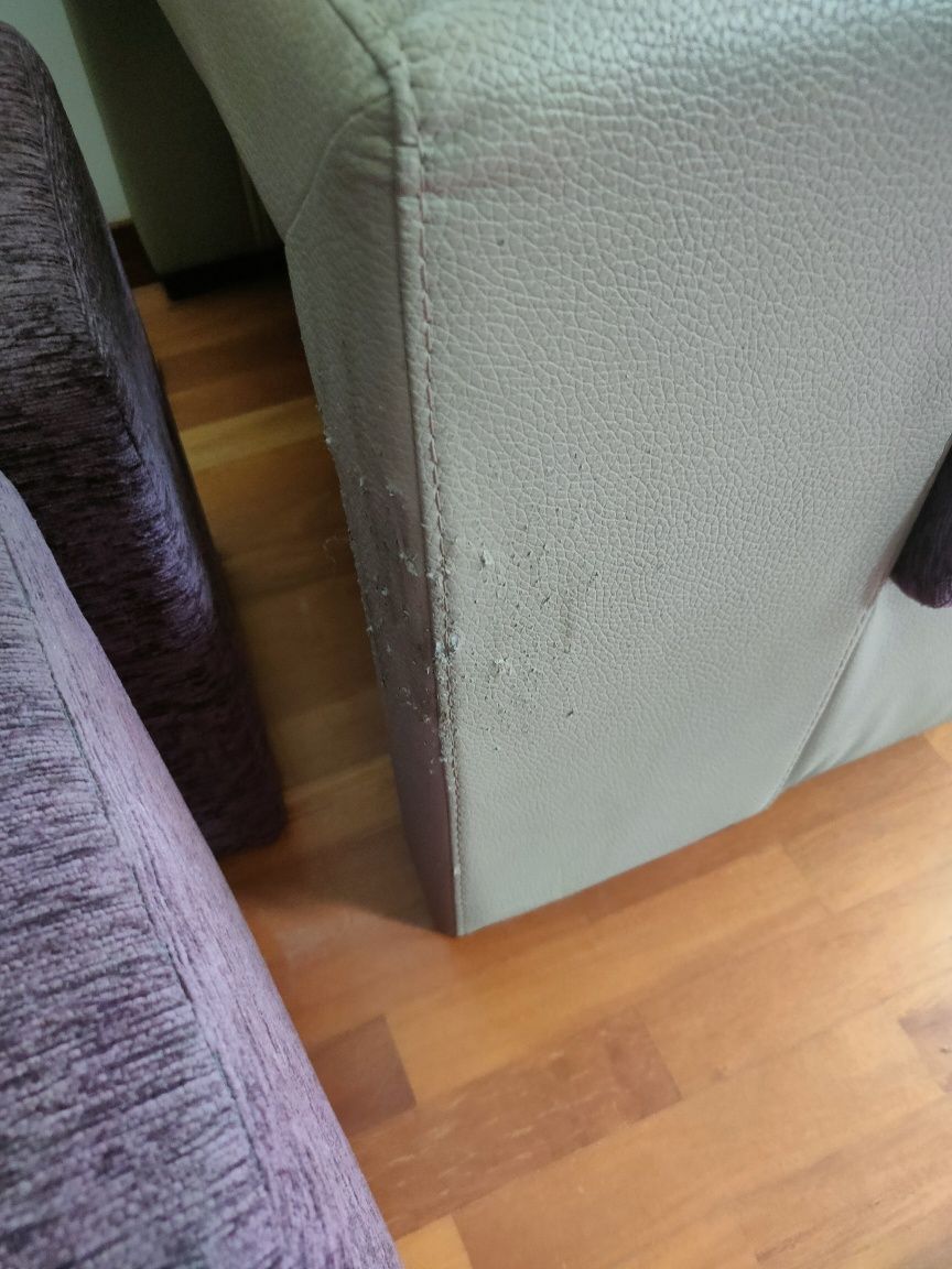 Sofá Chaise Longue 3 lugares+ puffs Novo Preço!
