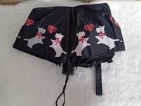 Parasol z pieskami