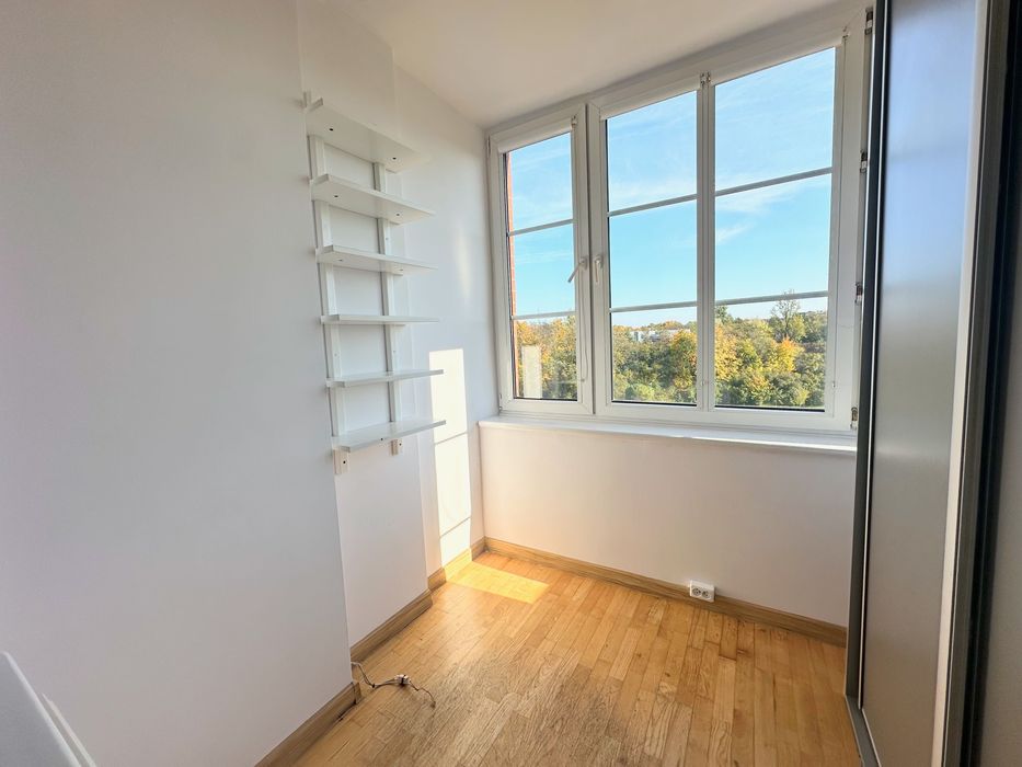 Do wynajęcia M-5 w okolicach  Szwederowa. Rezerwacja.