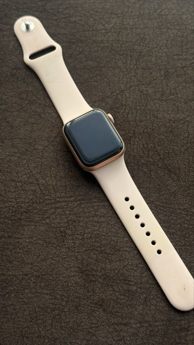 Apple Watch series 6, 40 mm