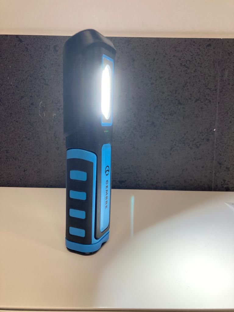 Lanterna portátil CEMBRE CBL05-W LED 600lm - Novo