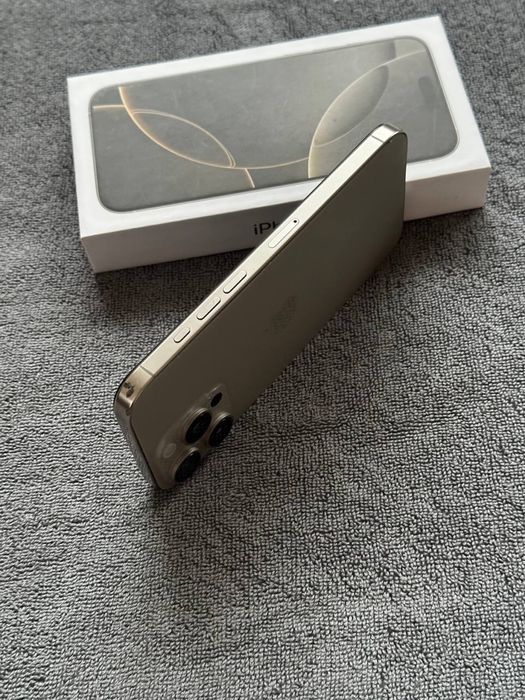 Продам IPhone 16 PRO MAX 256 Neverlock