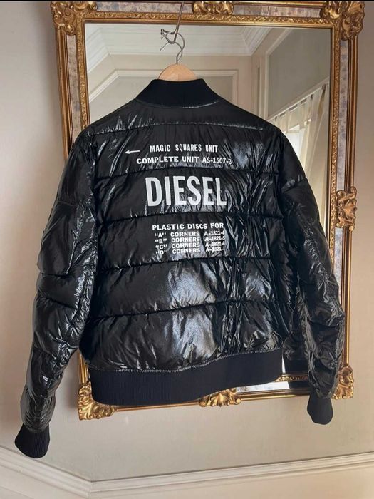 Куртка  оригінальна Diesel L-XL
