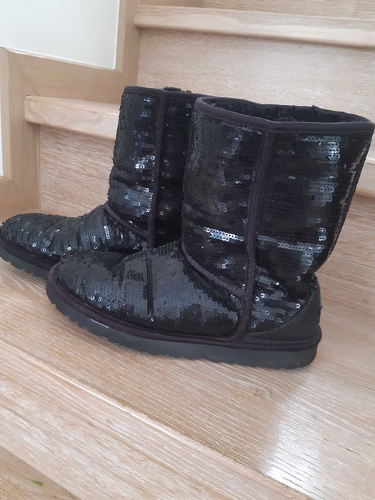 Buty UGG - Classic Short Sparkles Black 3161 r. 38