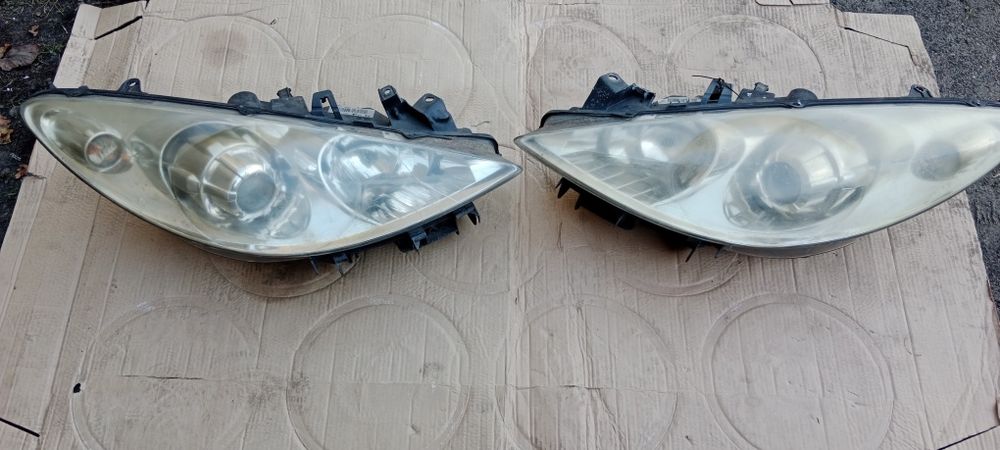 Reflektor lampa przód peugeot 307 lift 05-07