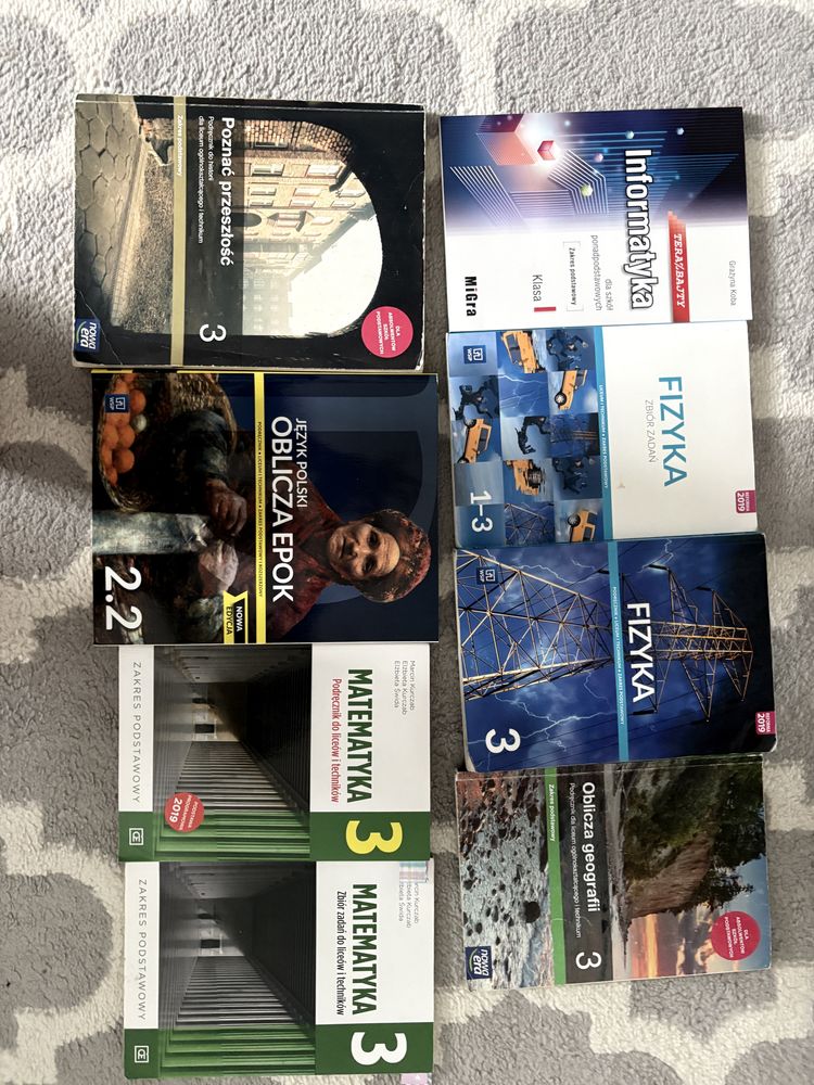 Sprzedam podreczniki do 3 klasy liceum
