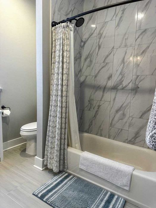 Прибирання квартир, будинків, приміщень. Уборка, клининг, хімчистка