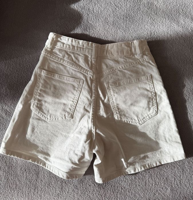 Білі джинсові шорти zara