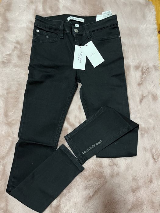 Calvin Klein Jeans spodnie dżinsy logo czarne ck mid rise skinny r XXS