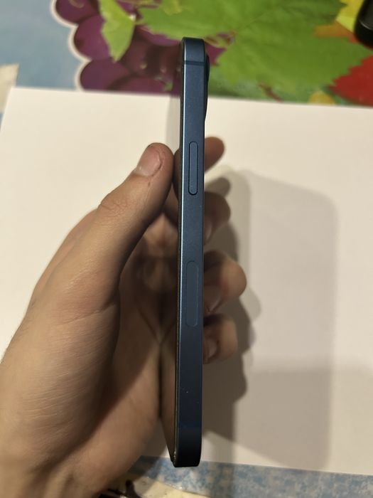 Продам Iphone 13/128 r-sim