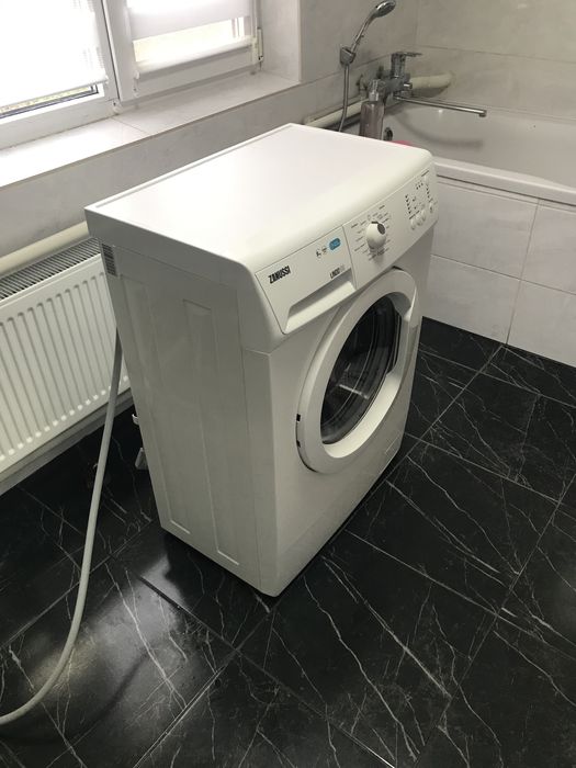 Пральна машина Zanussi 5кг