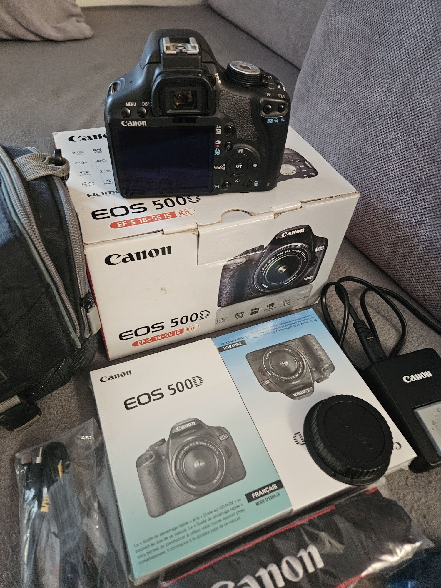 APARAT Canon EOS 500D.