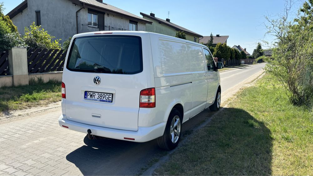 Volkswagen transporter T5 Long 2.0tdi