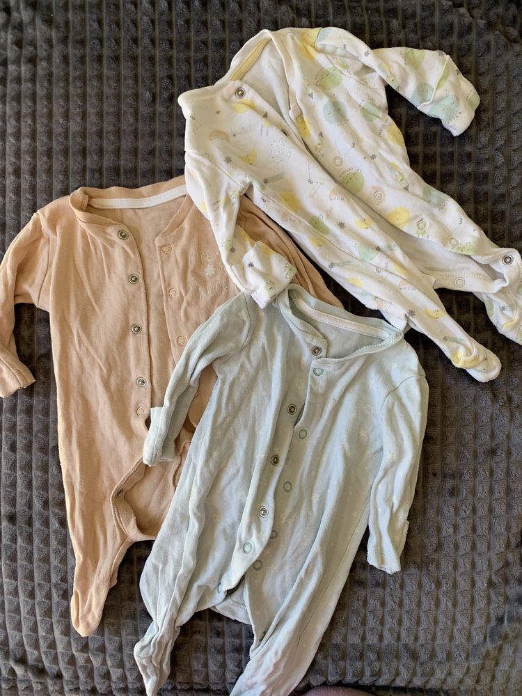 Conjunto de 9 babygrows 0-3meses Primark