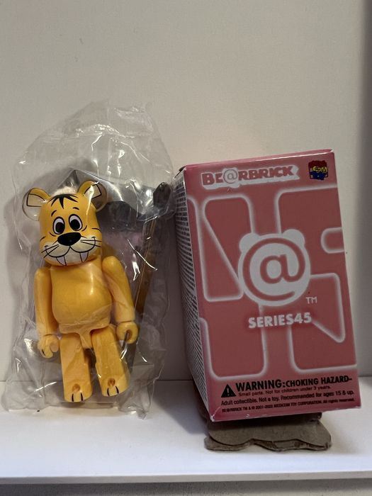 Bearbrick 100% sereis 45