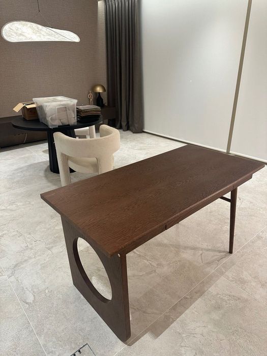 Mały drewniany stolik/ stolik kawowy