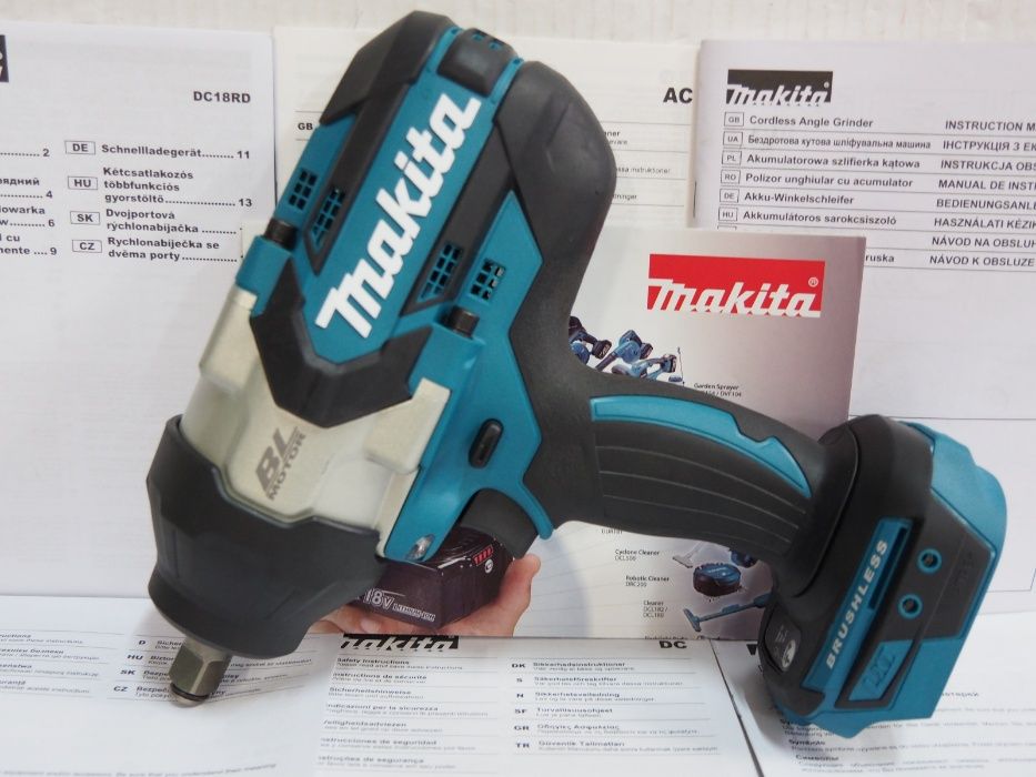 Zestaw klucz udarowy  1/2' MAKITA DTW 1002 +bateria 18v 6Ah Moc 1700Nm