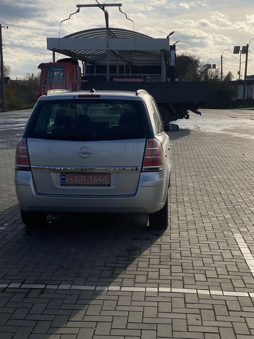 Продам Opel zafira