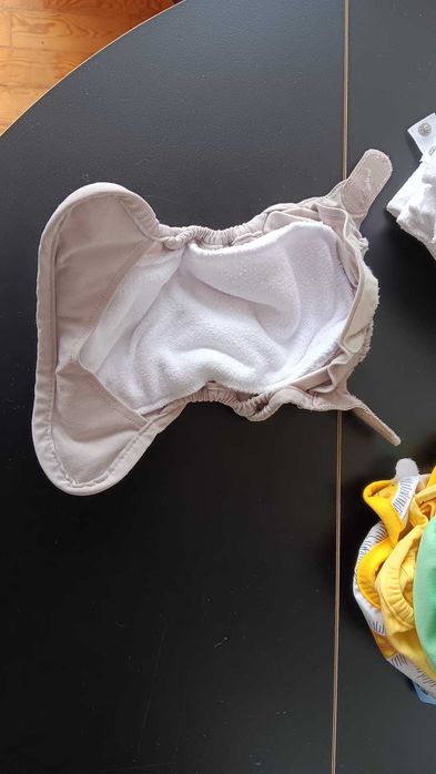8 fraldas recém-nascido reutilizáveis como novas, inclui absorventes
