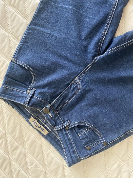 джинси жіночі сині, кльош