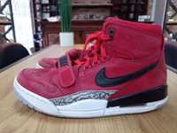 Кроси Nike Air Jordan Legacy 312 Toro