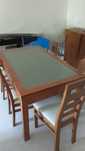 Vendo mesa e 4 cadeiras