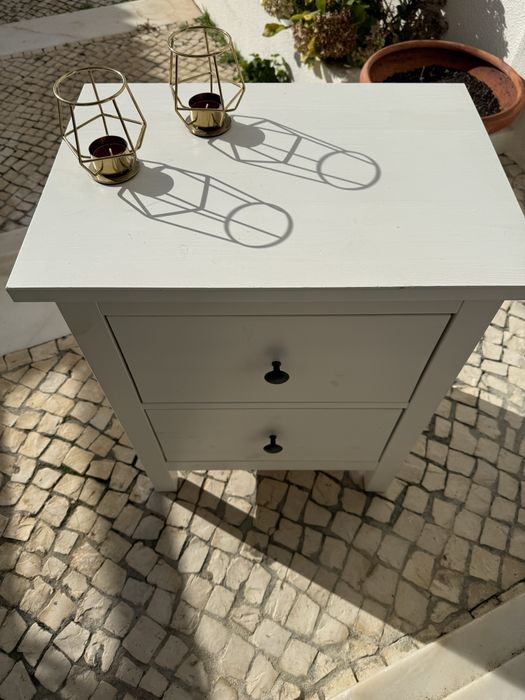 HEMNES | Mesinha de cabeceira - IKEA