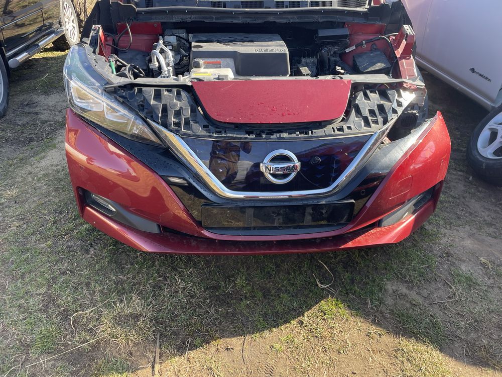 бампер на нісан ліф nissan leaf  2